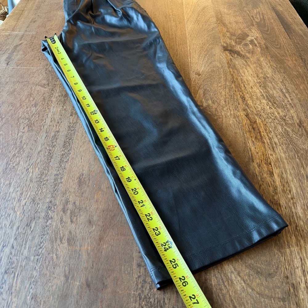 Who What Wear Black Faux Leather Belted Pleated Trousers Size 2 - Picture 6 of 7